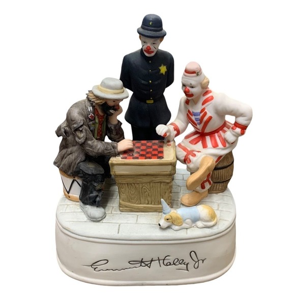 Emmett Kelly Jr. San Francisco Music Box "Fair Game"  Porcelain Figurine Clowns - Picture 3 of 4